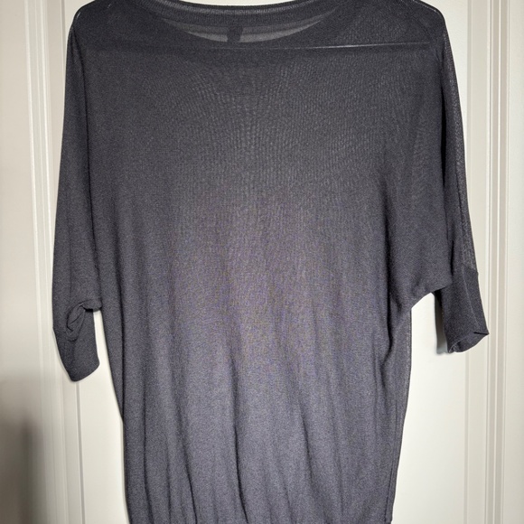UNIQLO Sheer Lightweight Knit Top – Dark Charcoal Gray – Size M - Picture 2 of 4